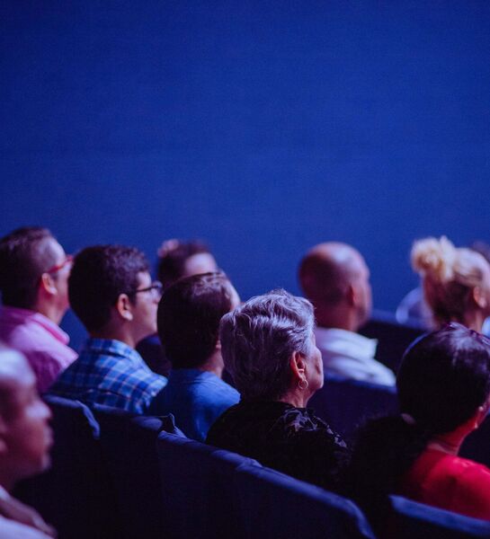 Menschen bei einer Konferenz